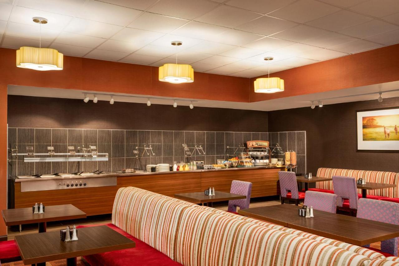Holiday Inn Louisville East - Hurstbourne By Ihg Εξωτερικό φωτογραφία