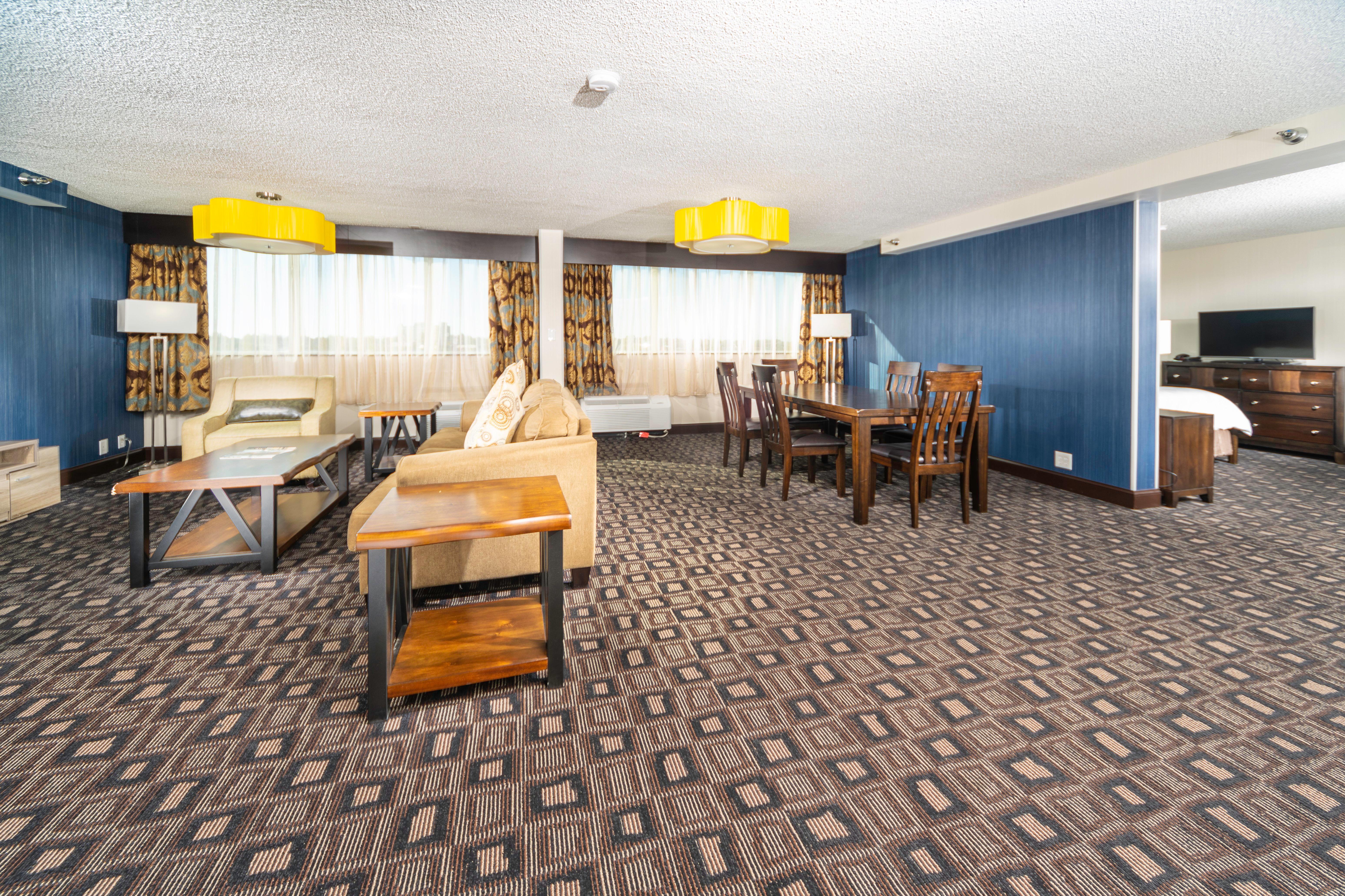 Holiday Inn Louisville East - Hurstbourne By Ihg Εξωτερικό φωτογραφία